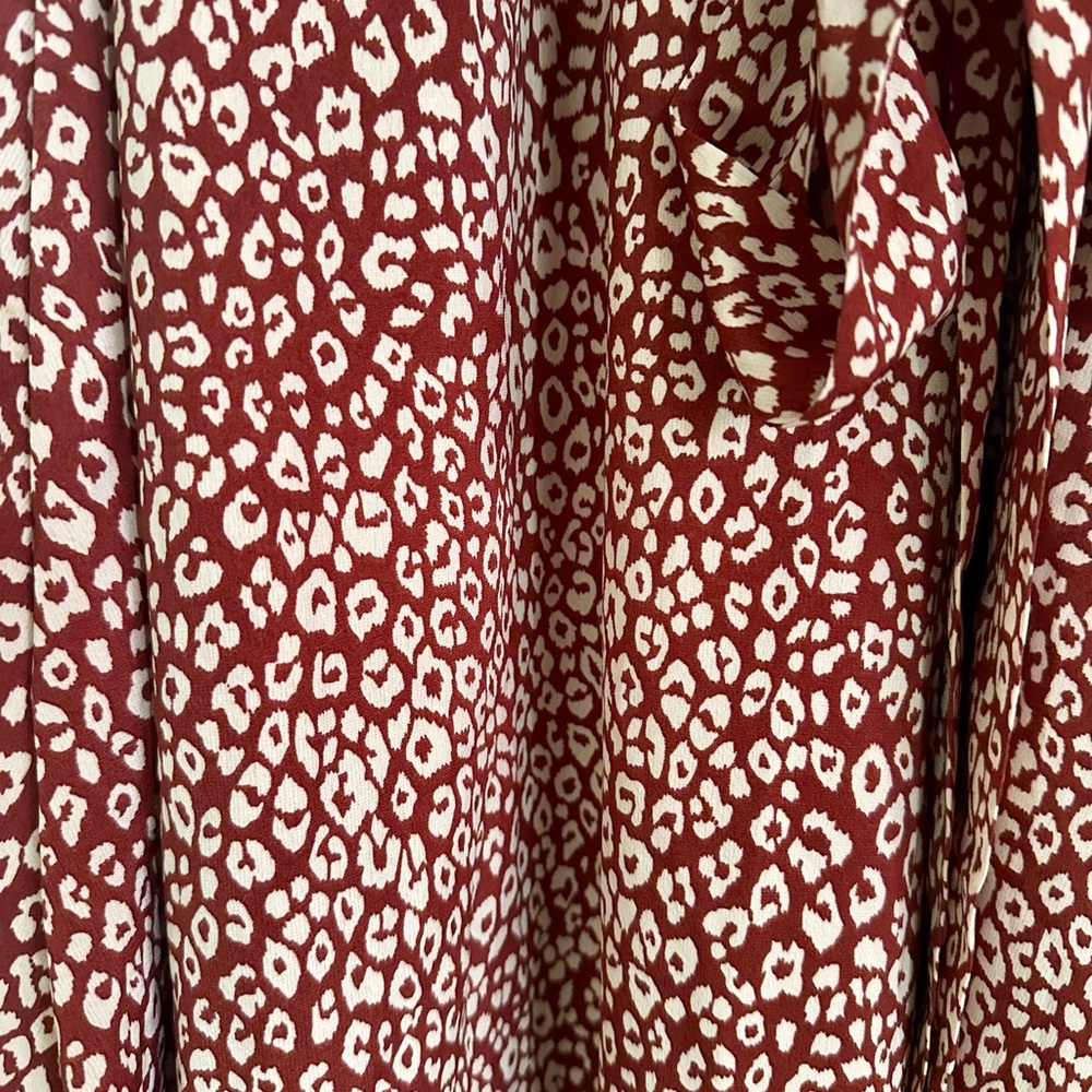 Chic Red Midi Dress with Animal Print Skirt - Picture 3 of 4